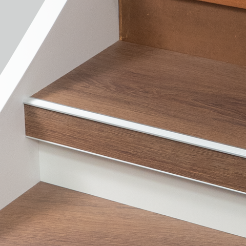 LAMINAT-RENOVIERUNGS-STUFE "Gerade" inkl. TREPSA-Profil